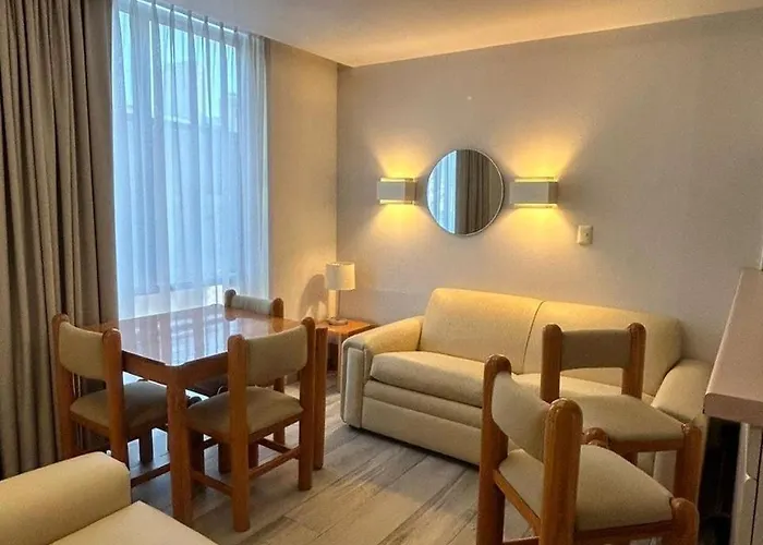 Hotel Arquimedes 33