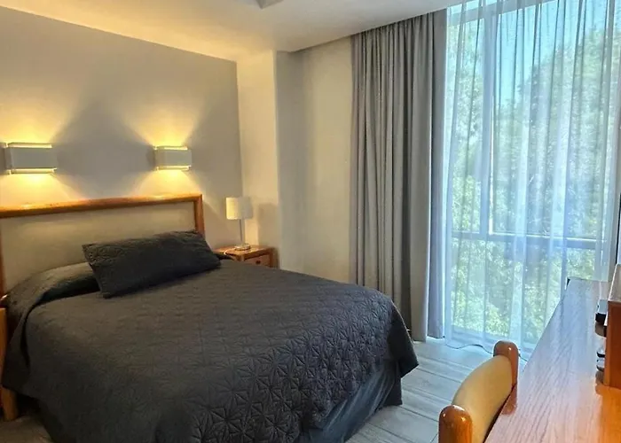 Hotel Arquimedes 33 *